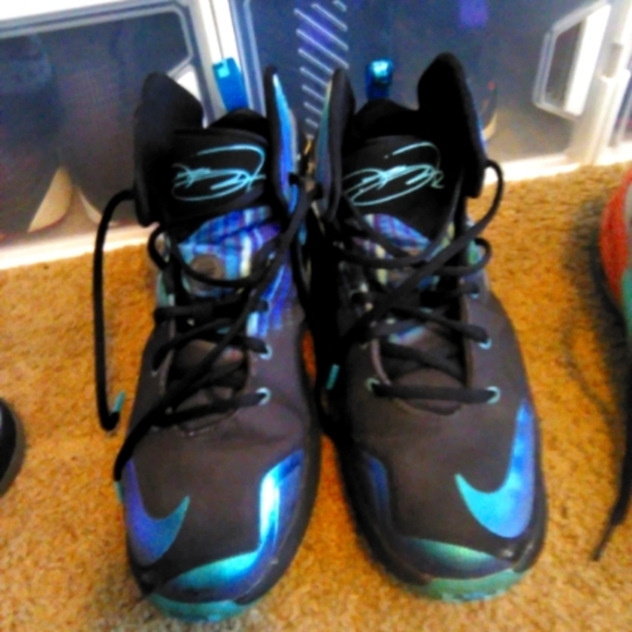 LeBron XIII 'Summit Lake Hornets - Picture 3 of 5